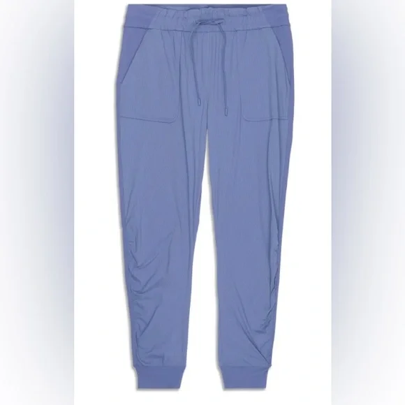 lululemon Beyond the Studio Jogger Water Drop Size